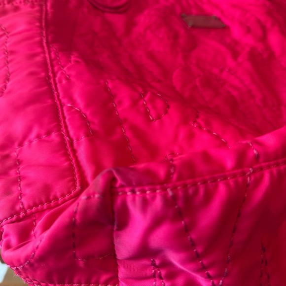 Vintage Y2K Marc by Marc Jacobs quilted nylon tote bag in Hot Pink Large - Picture 5 of 8